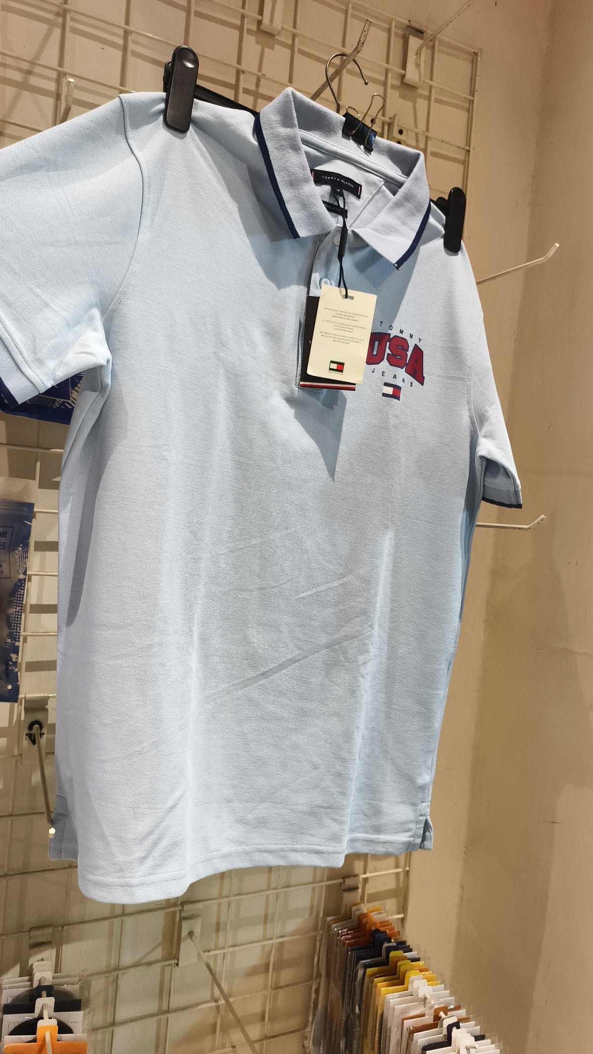 TOMMY HILFIGER