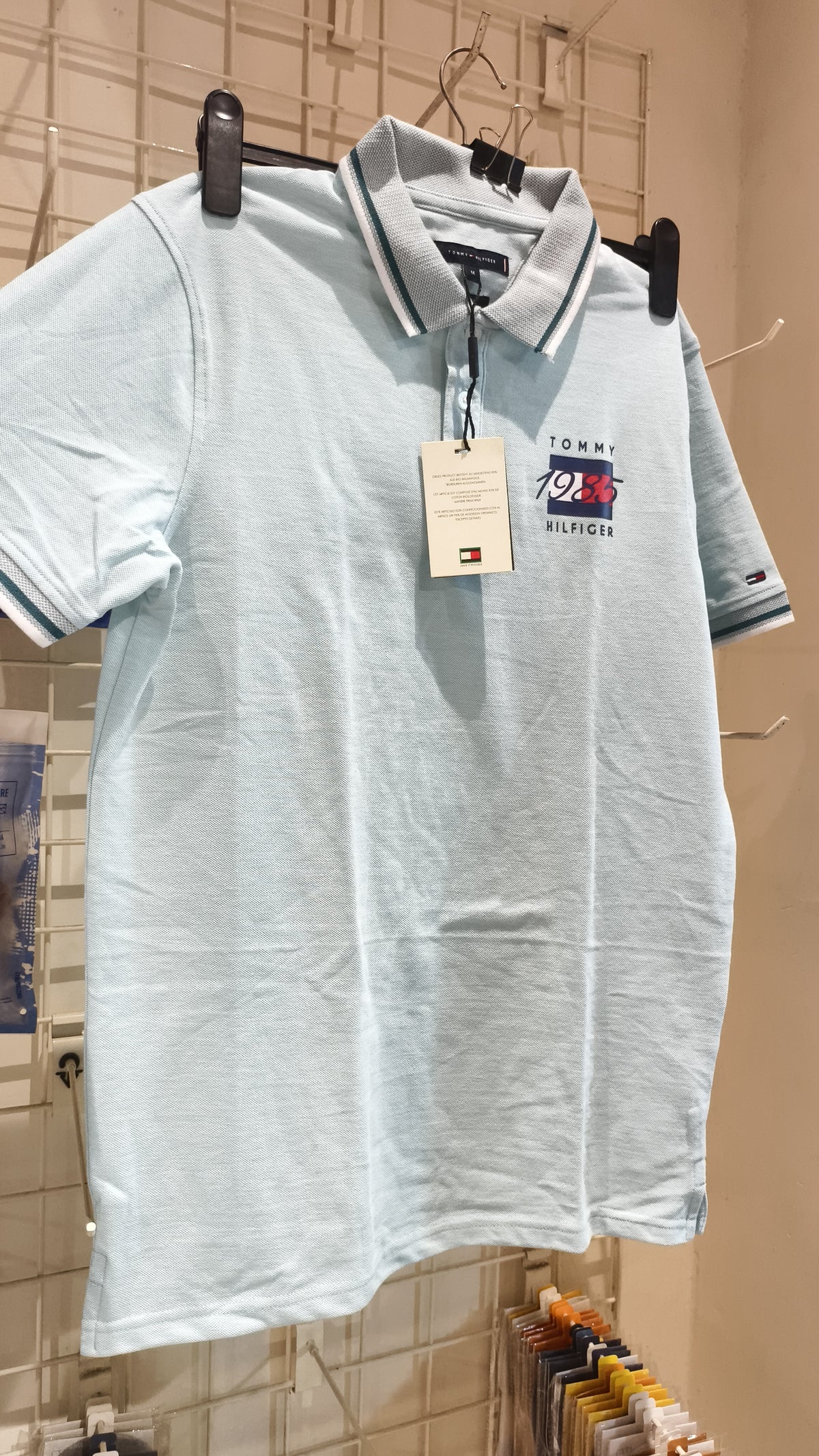 TOMMY HILFIGER
