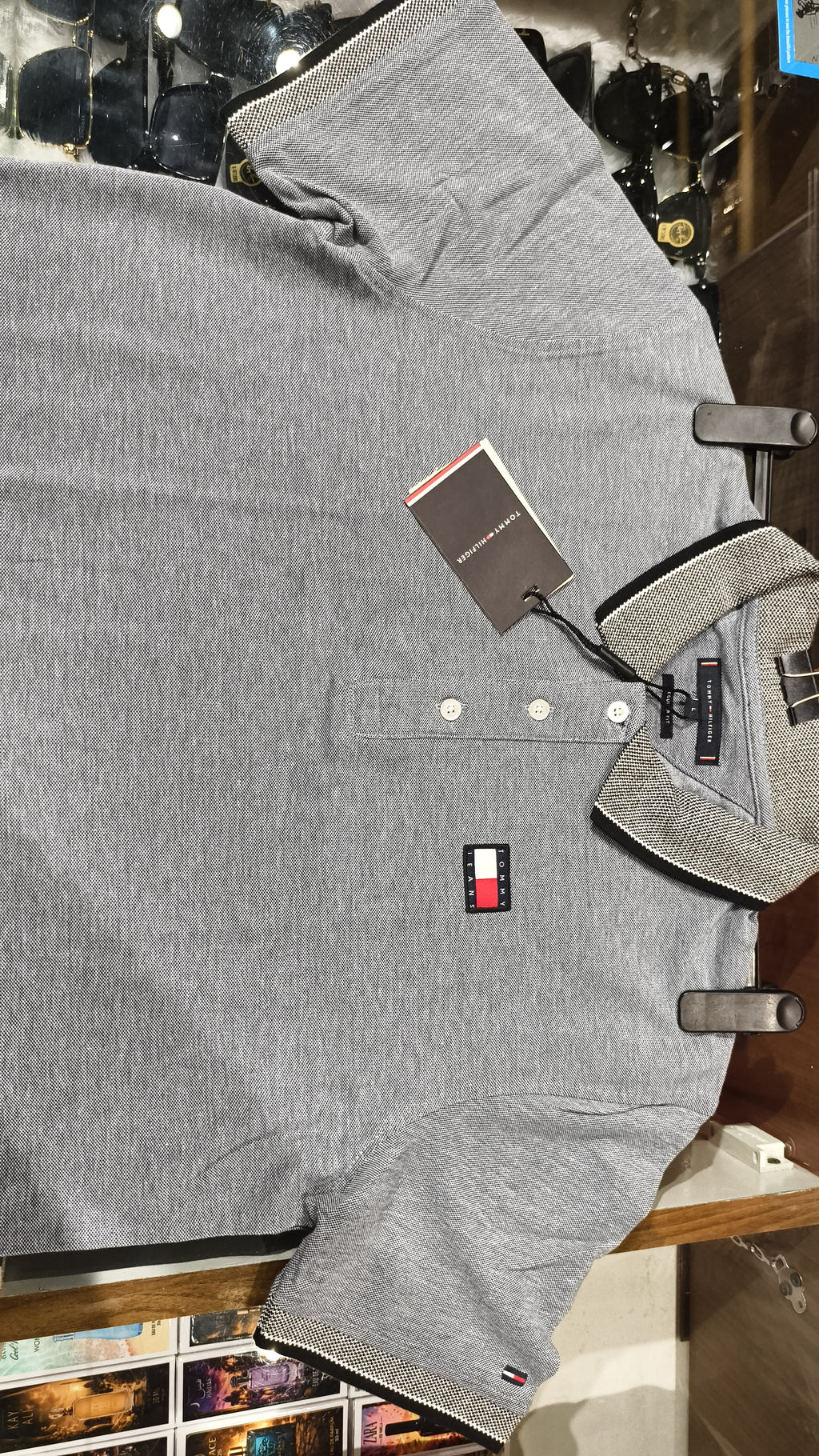 TOMMY HILFIGER