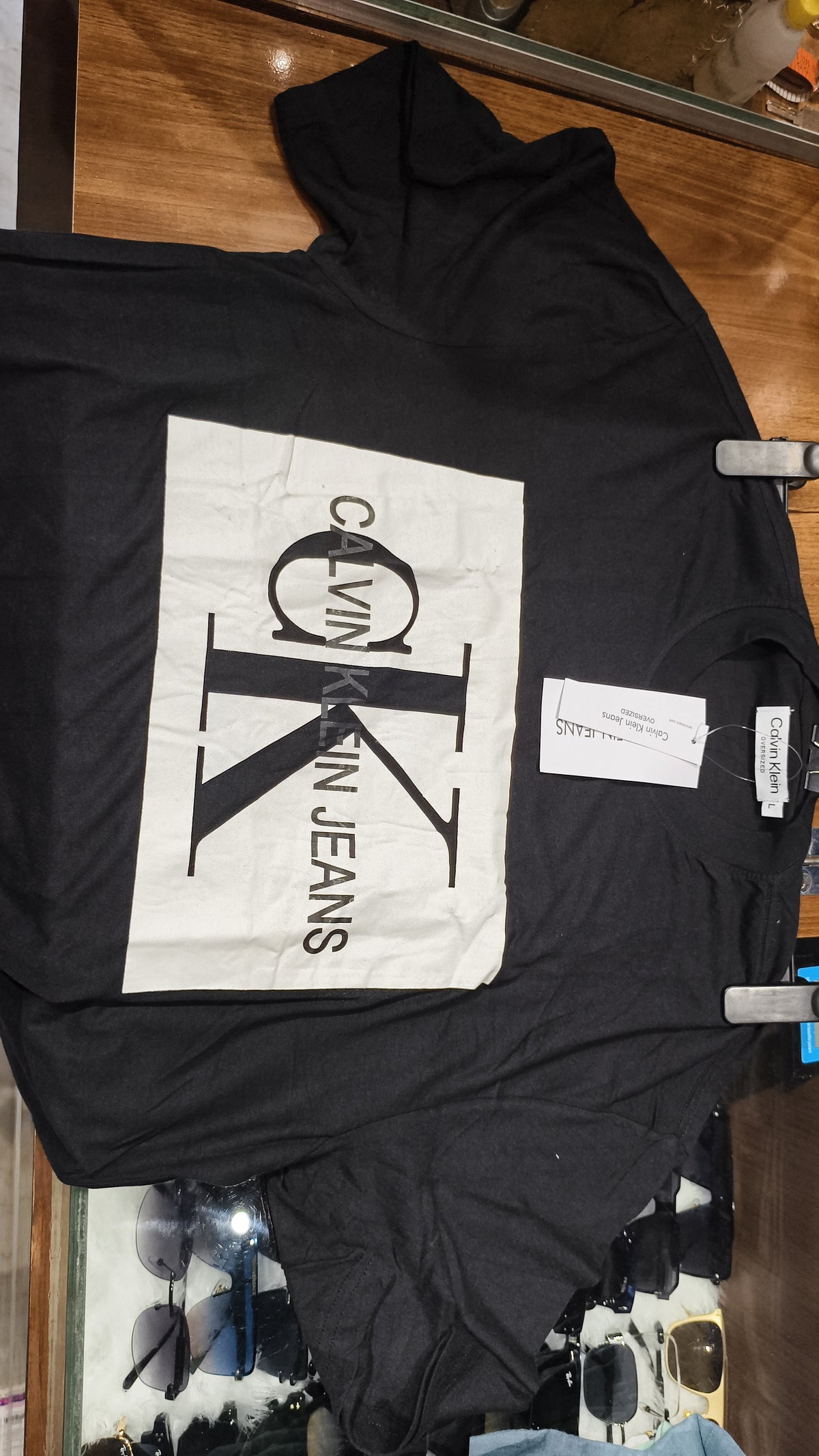 CALVIN KLEIN T-SHIRT
