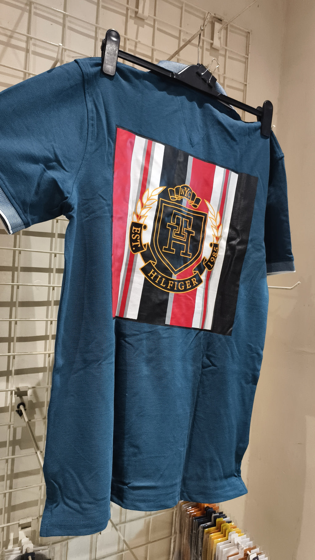 TOMMY HILFIGER