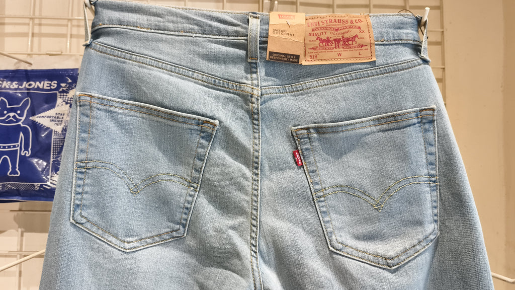 LEVI'S JEANS