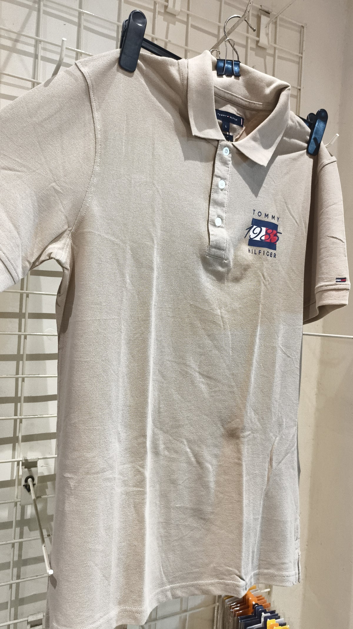 TOMMY HILFIGER